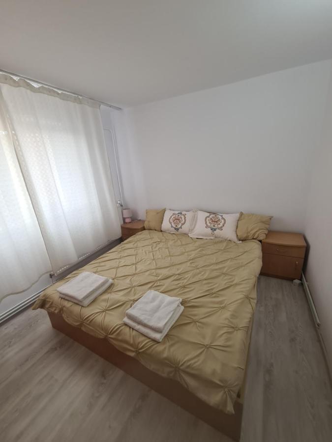 Apartament 2 Camere Etaj 4 Din 4 Craiova Eksteriør bilde